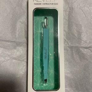 Brand New REVELE tweezer&Extractor Duo